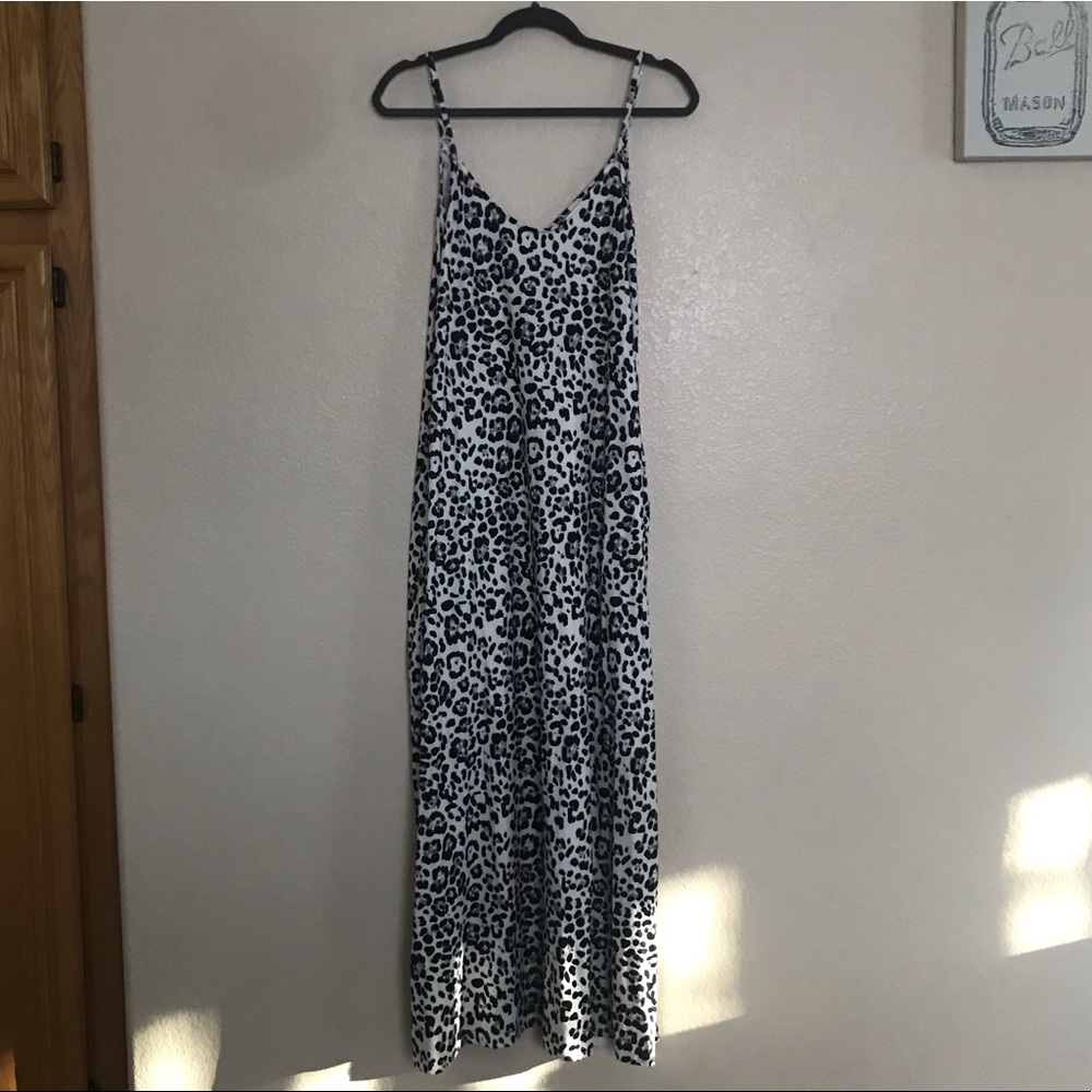 Leopard Maxi dress with pockets - Picture 4 of 7